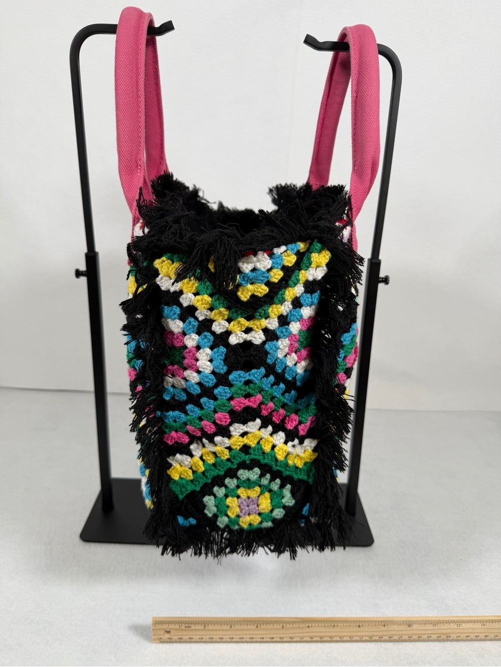 Saint Brarths Pink-Accent Crochet Tote Bag - Picture 5 of 9